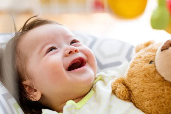 Niño jugando con su juguete — Foto de Stock