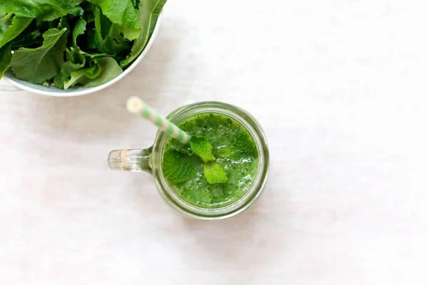 Bebida de licuado de col rizada y verduras —  Fotos de Stock