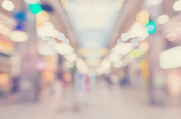 Blurred shopping mall interior — Stock Photo, Image