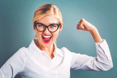 güçlü genç kadın