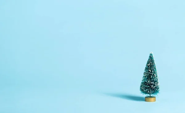 Kleine grüne Weihnachtsbäume — Stockfoto