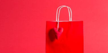 kalpli hediye çanta