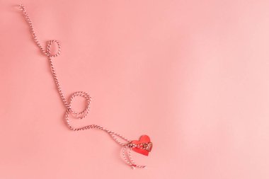 Kalp süsleme ile Sevgililer Günü teması