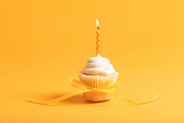 Cupcake com tema de festa de vela — Fotografia de Stock