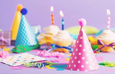 Kutlama teması parti aksesuarları ile
