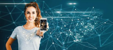 Bir akıllı telefon tutan genç kadın ile bağlantıları
