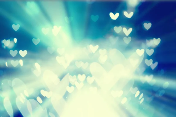 Schöne glänzende Herzen und abstrakte Lichter — Stockfoto