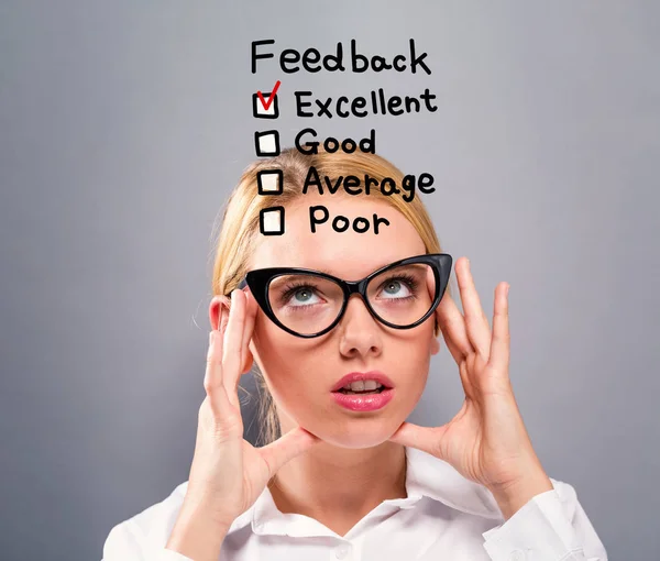 Feedback con donna d'affari — Foto Stock