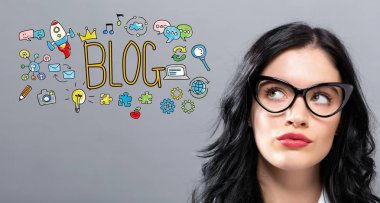 Genç iş kadını ile blog