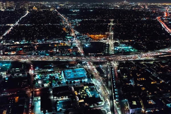 A légi felvétel a Los Angeles-i hatalmas autópálya — Stock Fotó