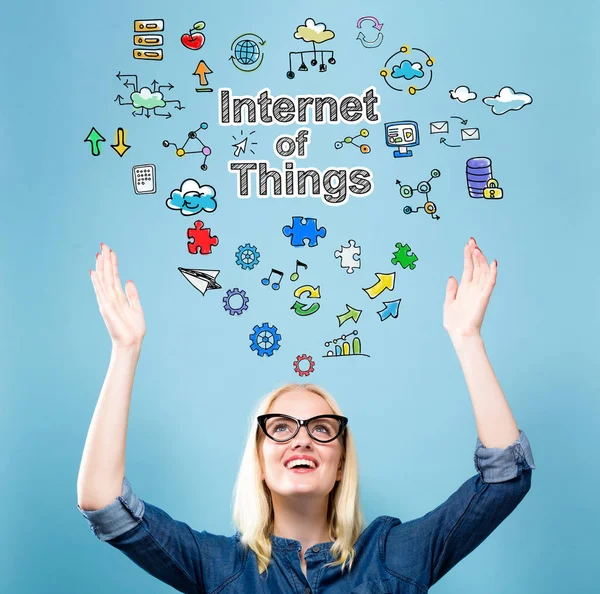 Internet of Things genç kadınla