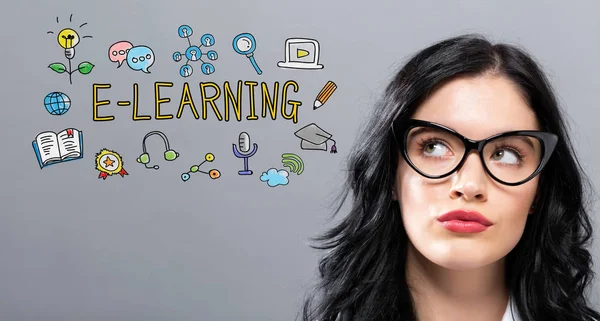 E-Learning mit jungen Unternehmerinnen — Stockfoto