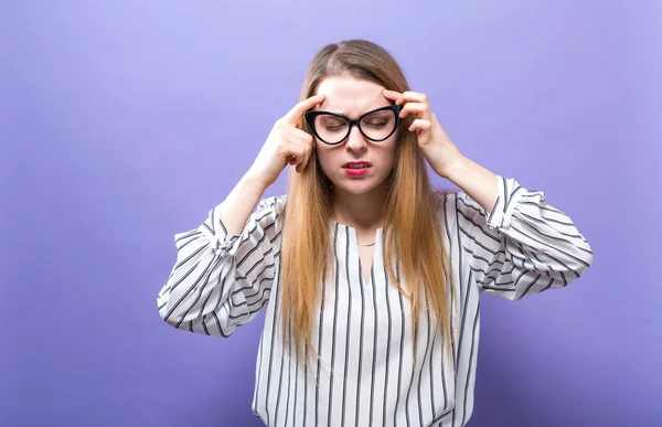 Ung kvinna stressad — Stockfoto