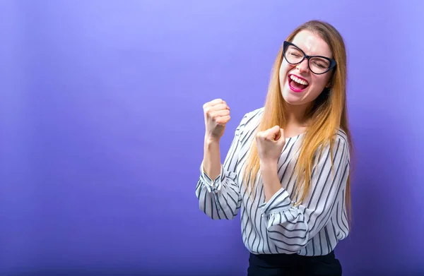 Succesvolle jonge vrouw — Stockfoto