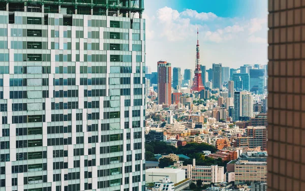 Weergave van Tokyo Tower in Minato Tokio, Japan — Stockfoto