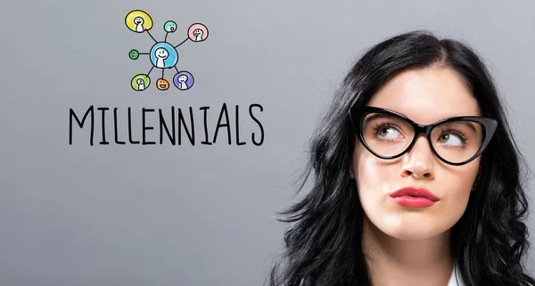 Millennials con joven empresaria —  Fotos de Stock