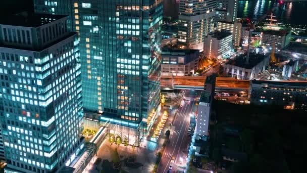 Тайм-лапс Токио ночью возле Хамамацучо — стоковое видео