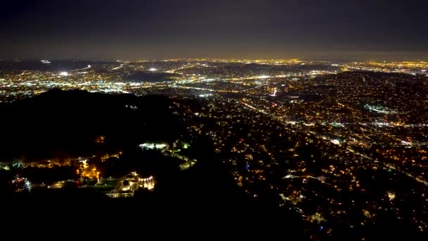 A légi felvétel a Griffith Park és La-4k — Stock videók