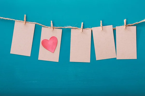 Etiquetas colgantes con corazón —  Fotos de Stock