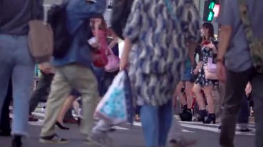 Shibuya, Tokyo, Japonya içinde ünlü kavşak kişi arası