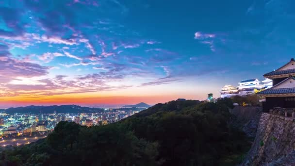 Naplemente idő eltelt egy japán vár — Stock videók