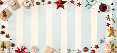 Noel hediye kutuları süslemeli