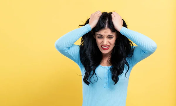 Jonge vrouw gestresst — Stockfoto