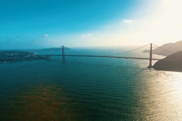 Vista aérea del puente de la puerta de oro en san francisco — Foto de Stock