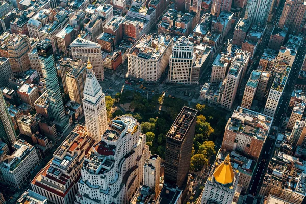 Aerial view of the skyscrapers of in Manhattan, NY — Stock Photo, Image