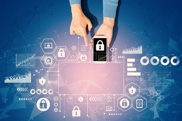 Cybersecurity thema met persoon met behulp van een smartphone — Stockfoto