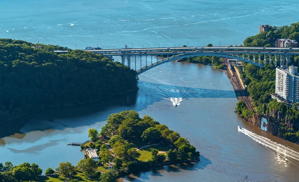 Vista aérea del Puente Henry Hudson en el Bronx NY — Foto de Stock