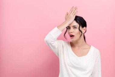 Genç kadın bir hata yapıyor