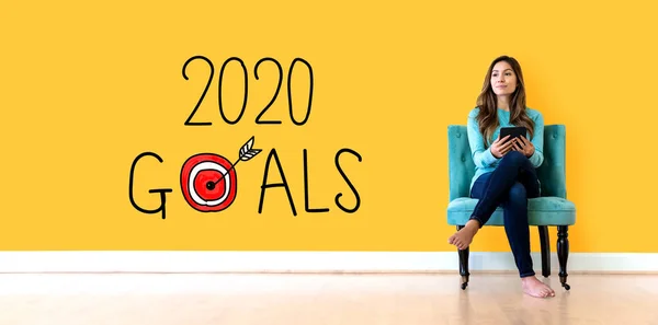 Genç bir kadınla 2020 gol konsepti — Stok fotoğraf