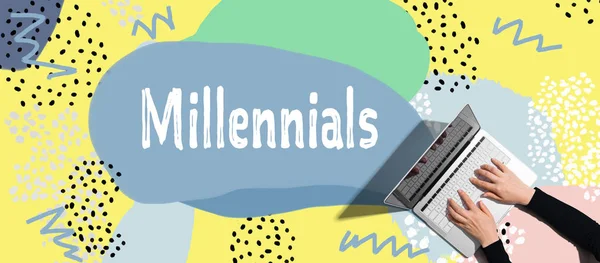 Millennials met persoon met laptop — Stockfoto