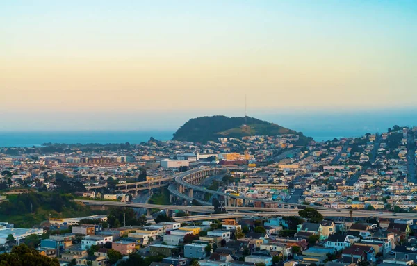 Vista de São Francisco no crepúsculo — Fotografia de Stock