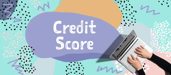 Credit Score Thema mit Person mit Laptop — Stockfoto