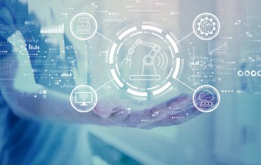 Genç adamla akıllı endüstri konsepti