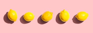 Taze sarı limon manzarası