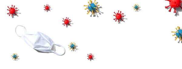インフルエンザとコヴィト-19の概念を持つ外科マスク — ストック写真
