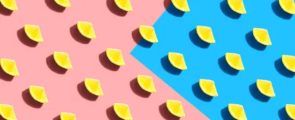 Färska gula citroner ovanifrån — Stockfoto
