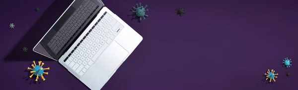 Komputer laptop dengan konsep epidemi influenza — Stok Foto