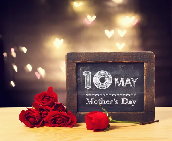 Mensagem do dia das mães com rosas — Fotografia de Stock