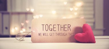 Birlikte bu mesajı kırmızı bir kalple atlatacağız.