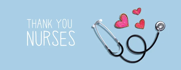 Спасибо медсестрам со стетоскопом и сердцем — стоковое фото
