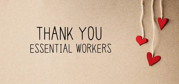 Mensaje de Gracias a los Trabajadores Esenciales con corazones pequeños —  Fotos de Stock