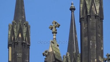 6 kule üzerinde çapraz