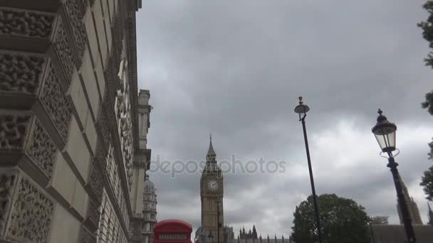 Погляд Телефонній Будці Вулиці Біг Бену Типовий Лондон Міський Пейзаж — стокове відео