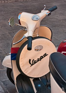 Klasik İtalyan scooter Vespa 