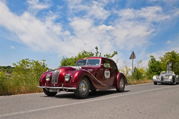 Carro Britânico Vintage Bristol 400 1948 Corrida Clássica Mille Miglia — Fotografia de Stock