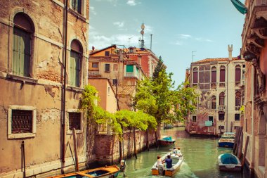 Venedik canal. Önyükleme sırasında yaz